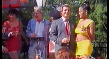 truyện tranh sex bạo dâm Người Nga yêu cầu tên khốn đi vào trang web phim sex vấn đề.