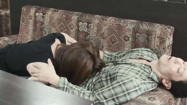 truyện sex tatsumaki Vụng trộm với em nhà bên đít rộng